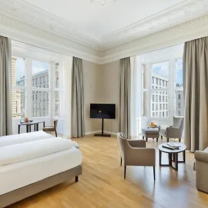 austria-trend-rathauspark.vienna-besthotels.com/